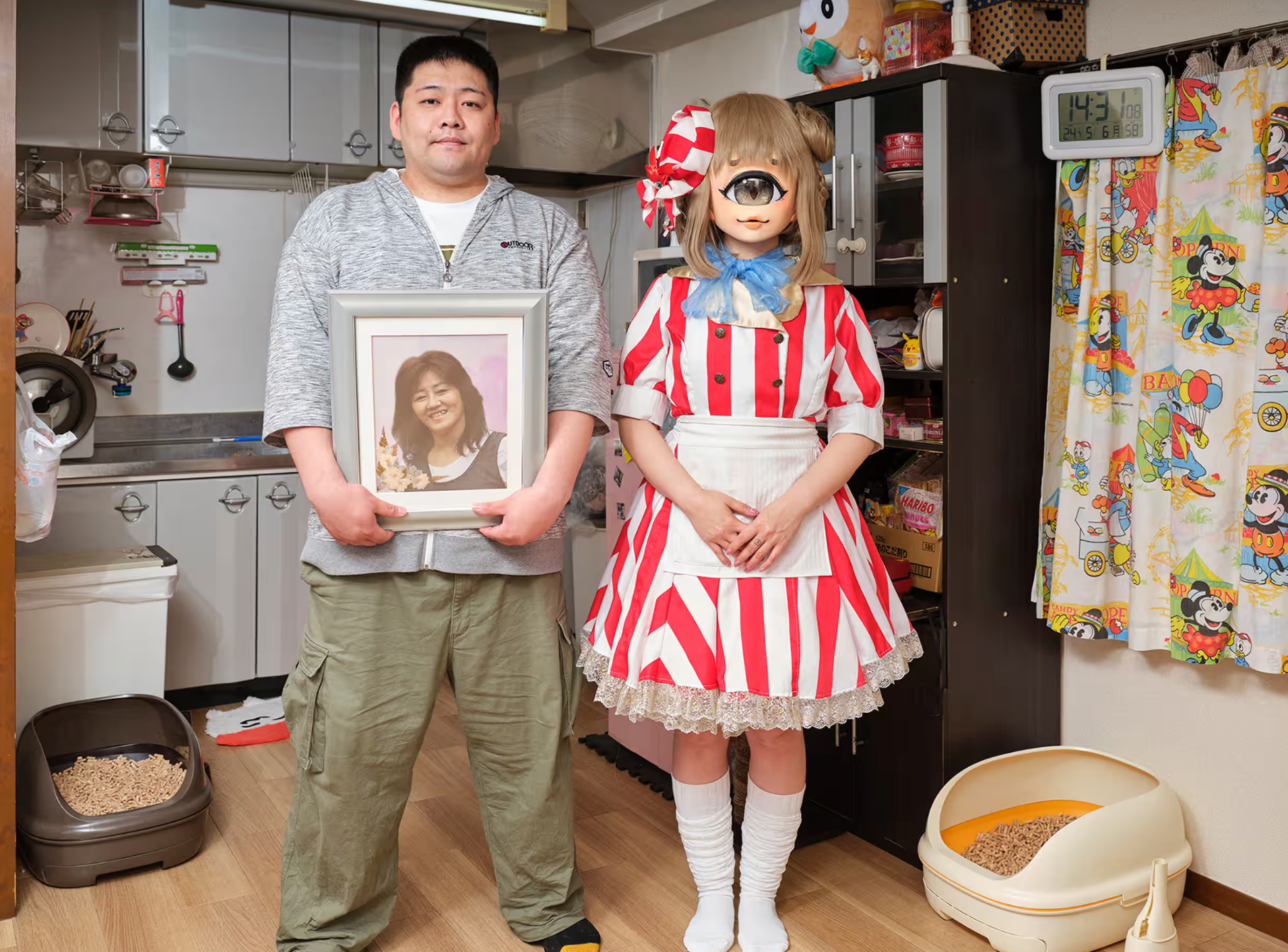 Niccolò Rastrelli Captures Tokyo's Surreal Cosplay Scene in Striking Cyclops Mask Portrait