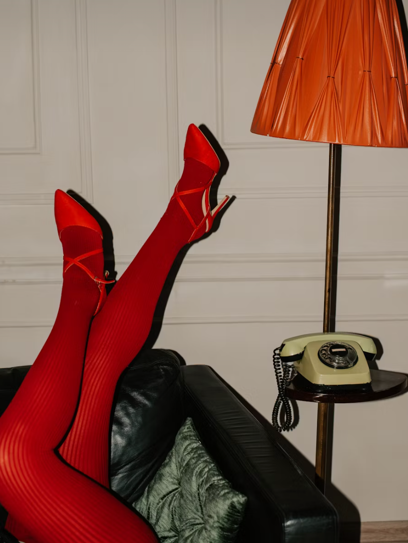 Fall 2025 Interior Design Trends: Colors, Styles & What’s Out