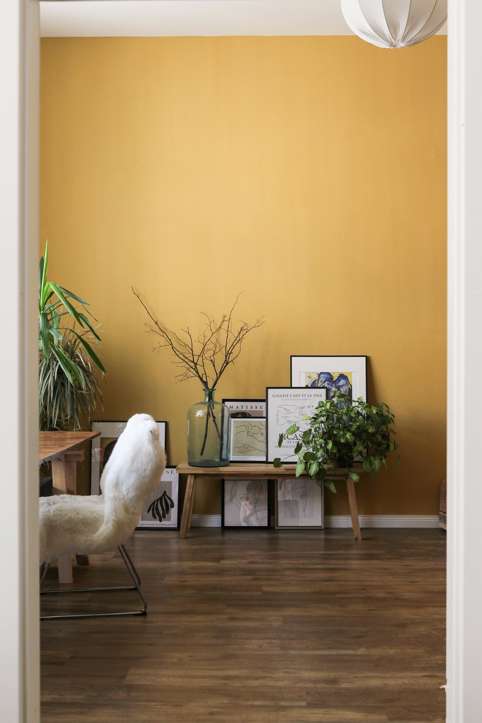 The Top 10 Ways to Decorate Your Home with Scandinavian Furniture and Accessories