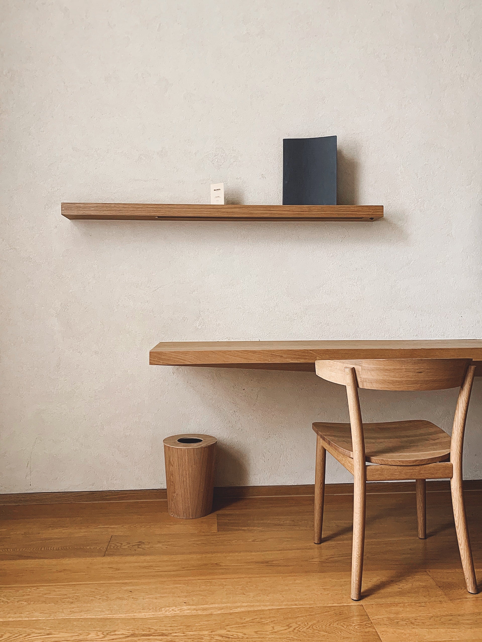 How to pick the right wooden chair