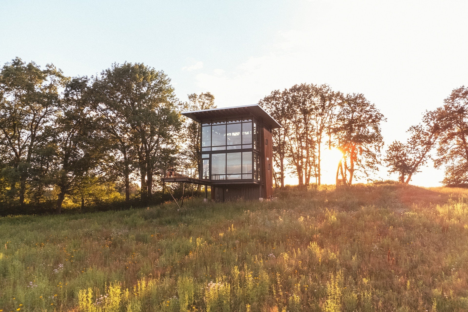 Nordic Tranquility: Embracing the Perfect Scandinavian Cabin Retreat - SkandiShop