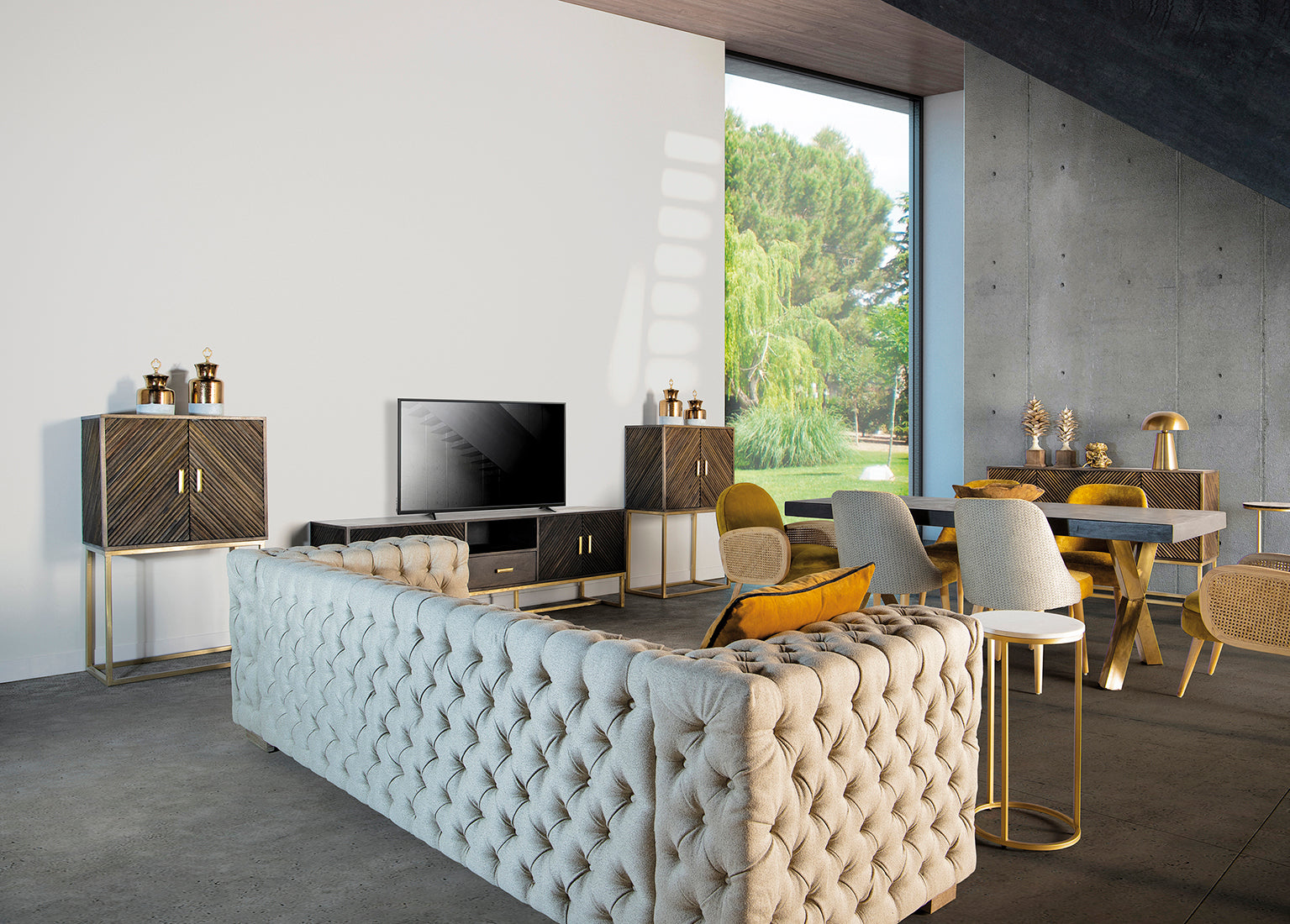 KRAJ TV STAND