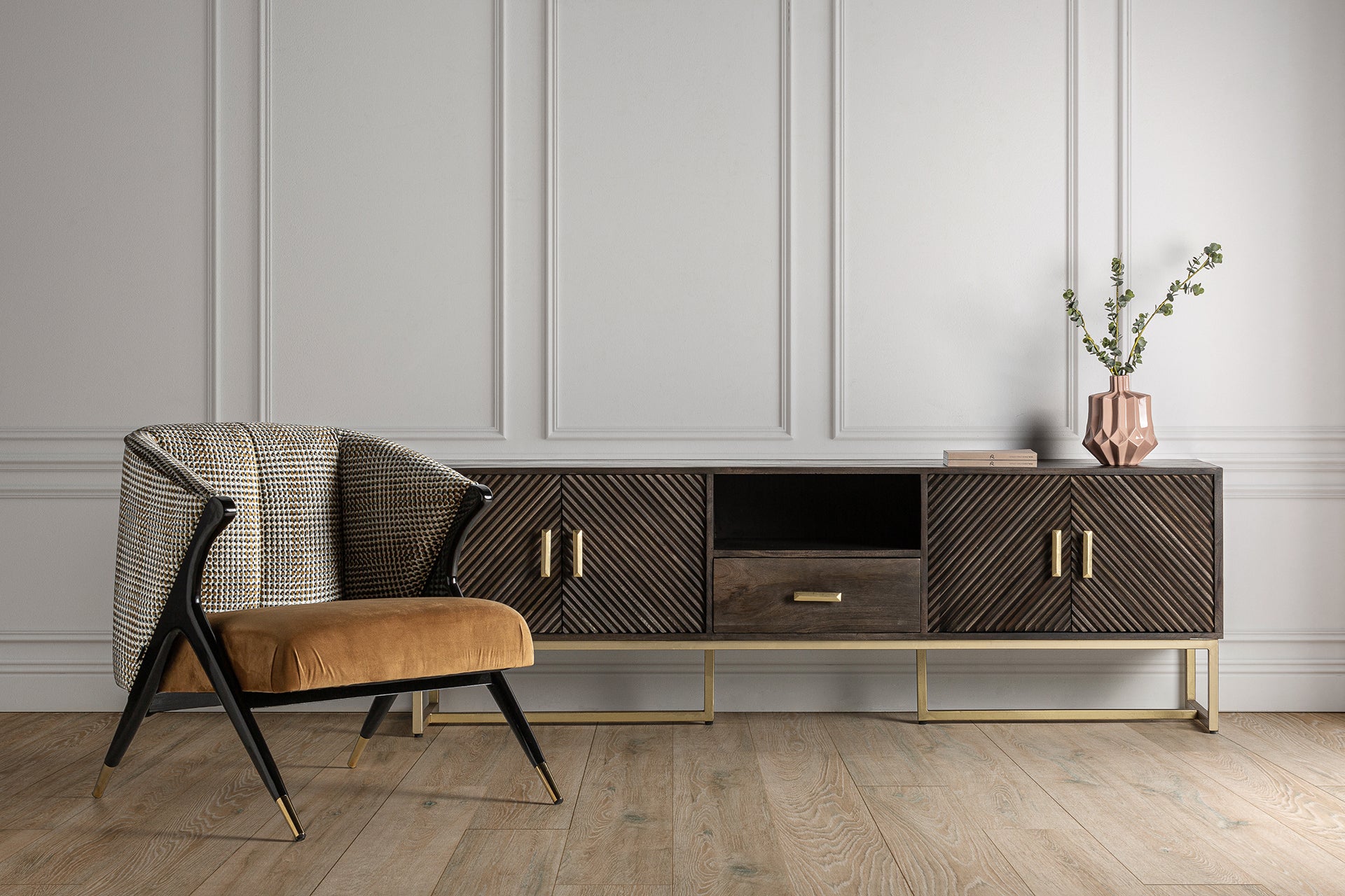 KRAJ TV STAND