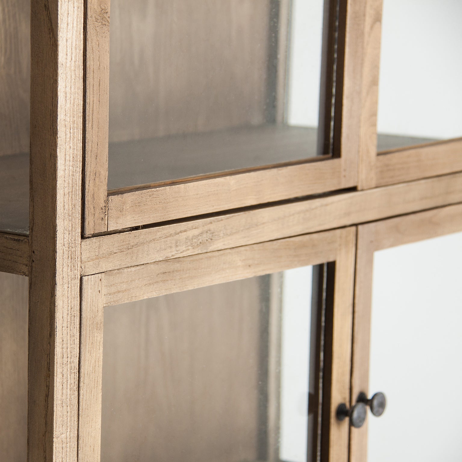 BERN MODULAR DISPLAY CABINET