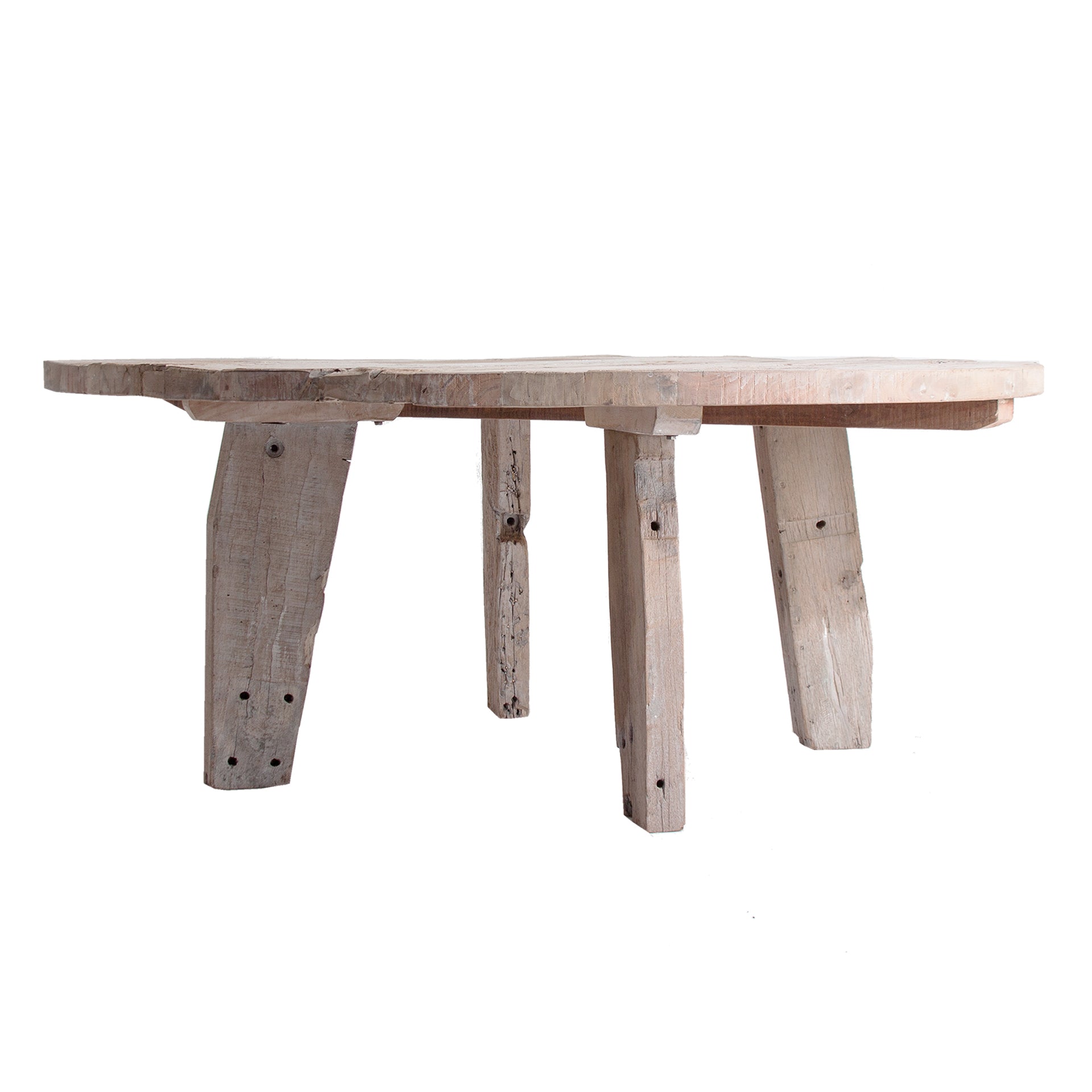 HASSI DINING TABLE