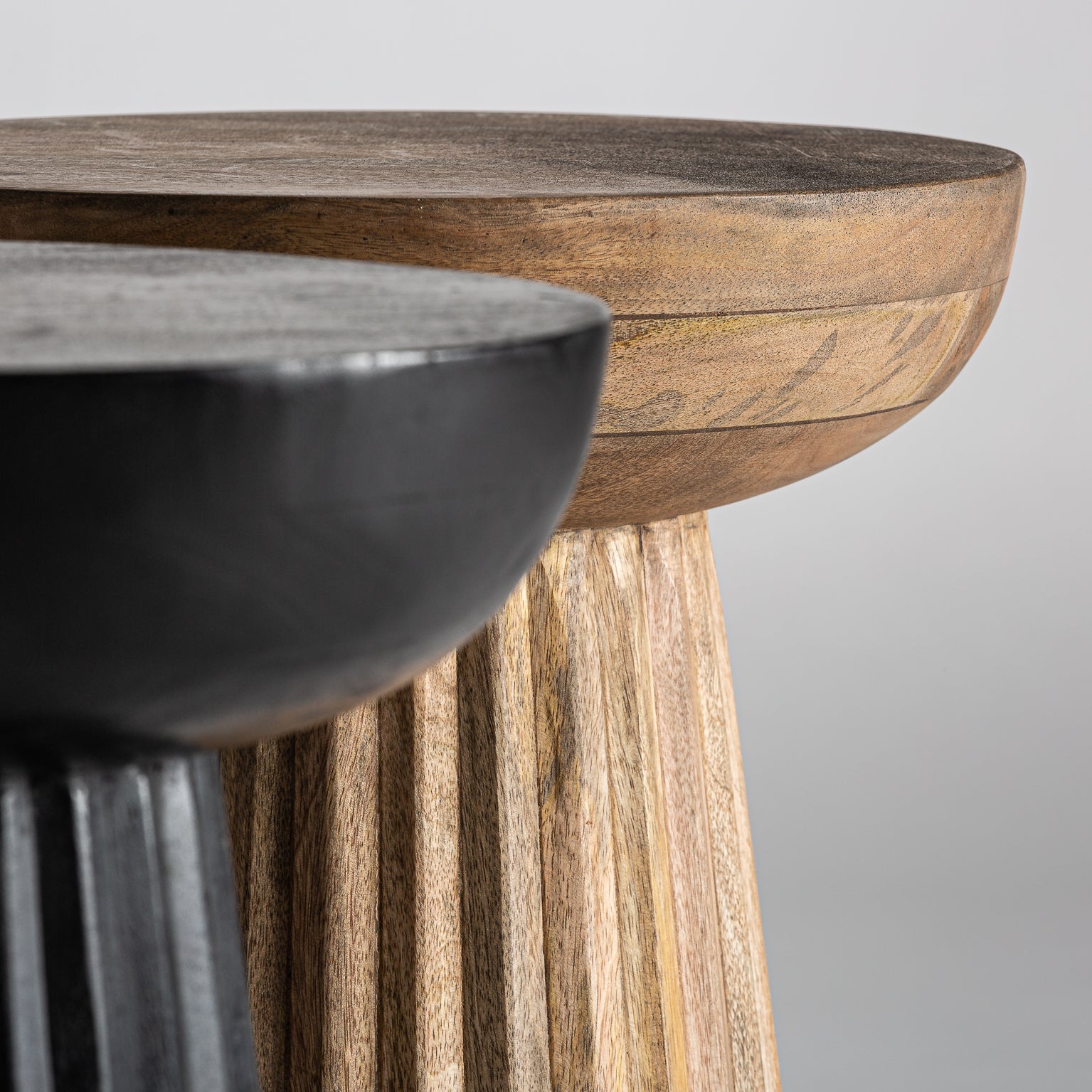 PLISSÉ WOOD SIDE TABLE