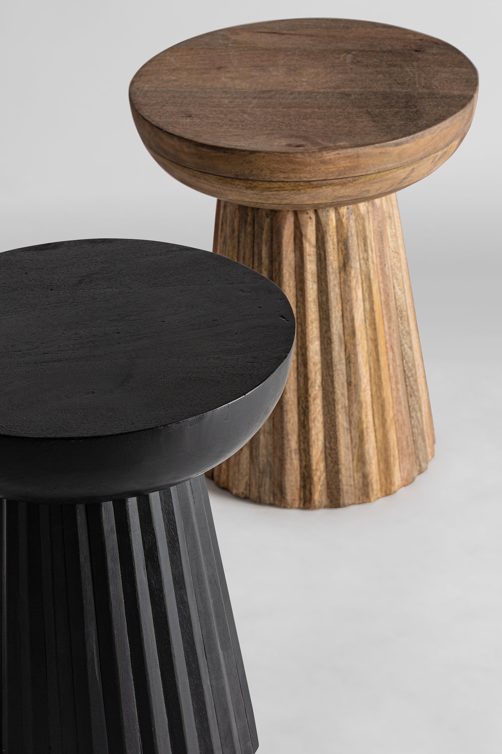 PLISSÉ WOOD SIDE TABLE