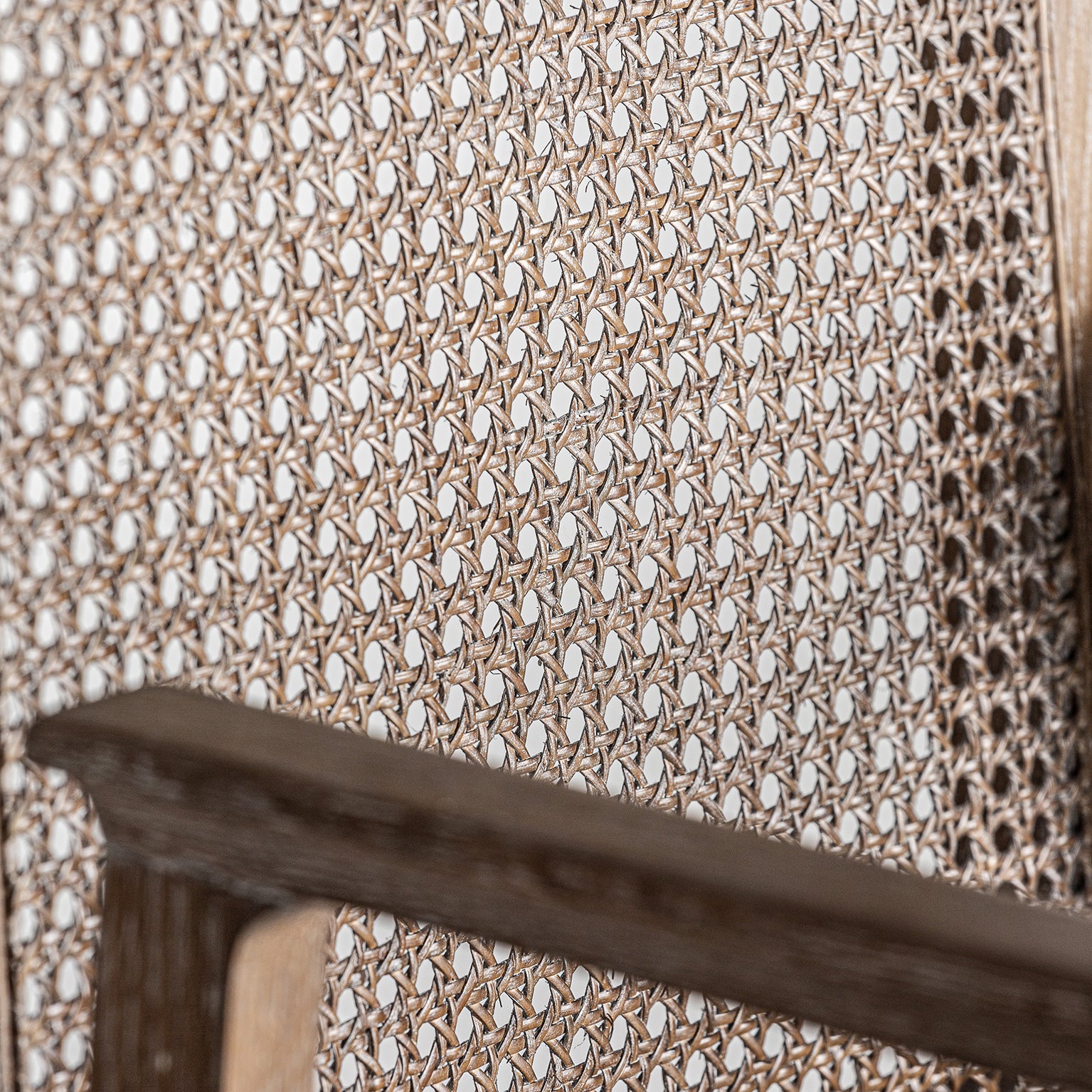 LJUSA Dining Chair