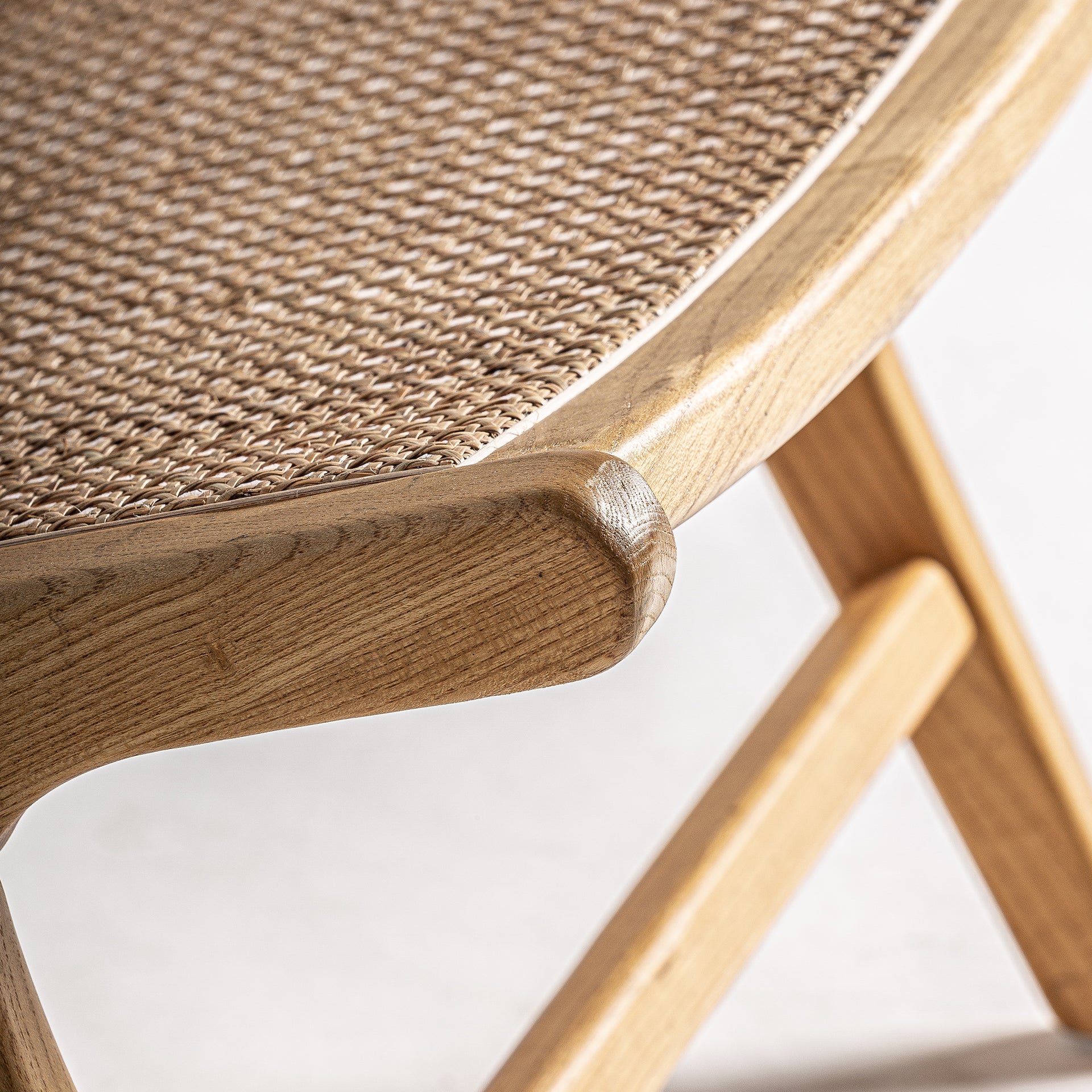 SERVOZ ARMCHAIR