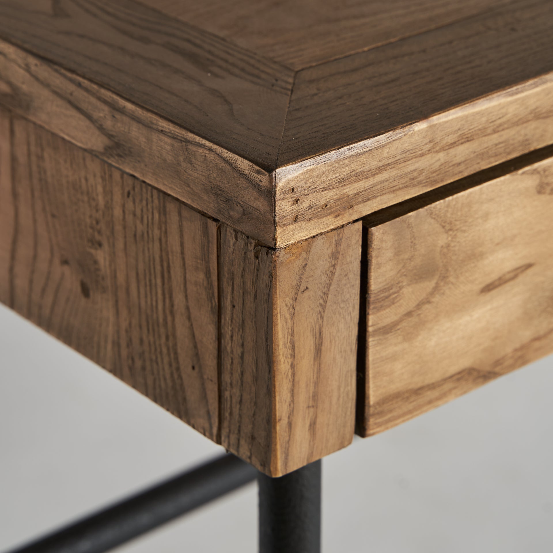 NUAPA DESK