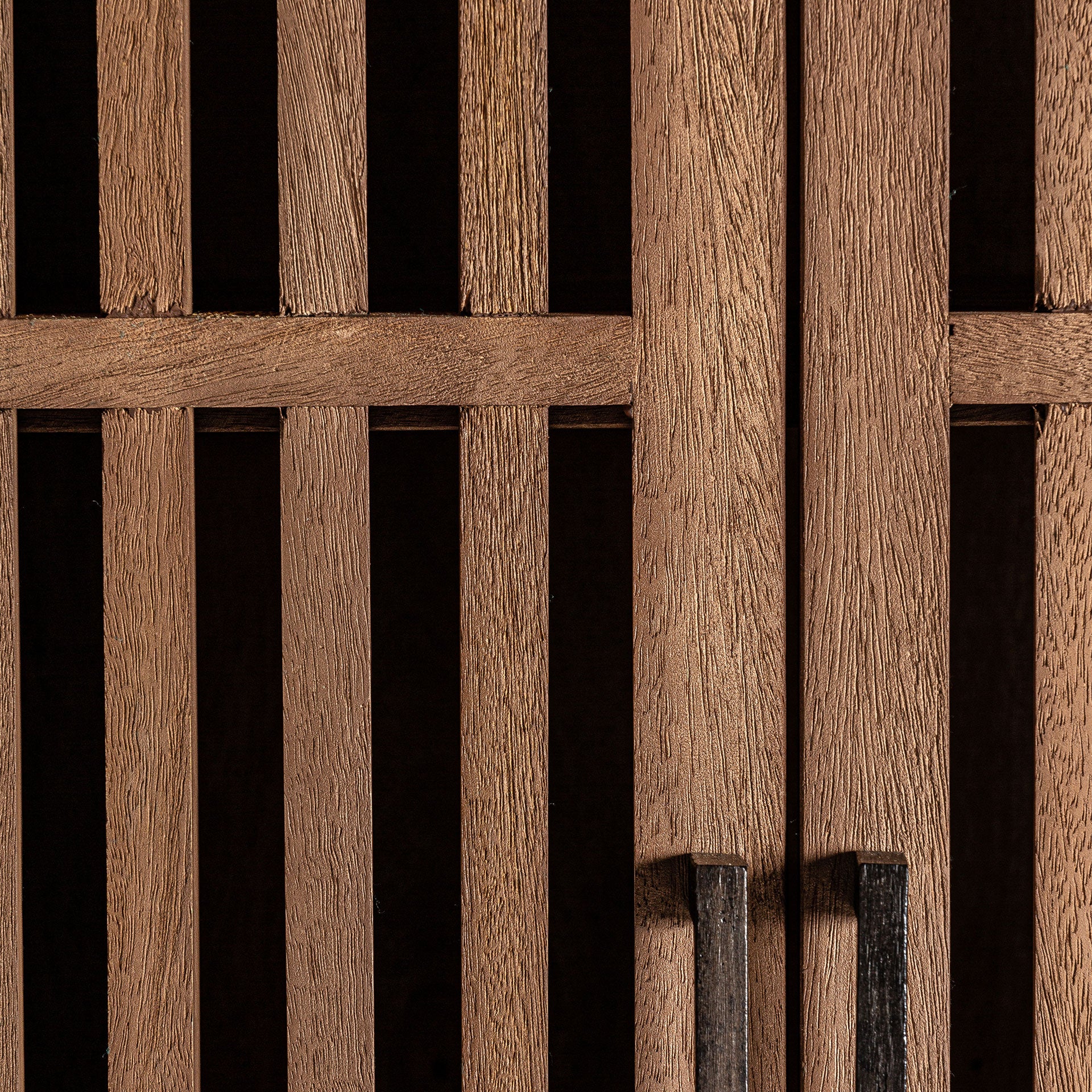 GAFFNEY WARDROBE
