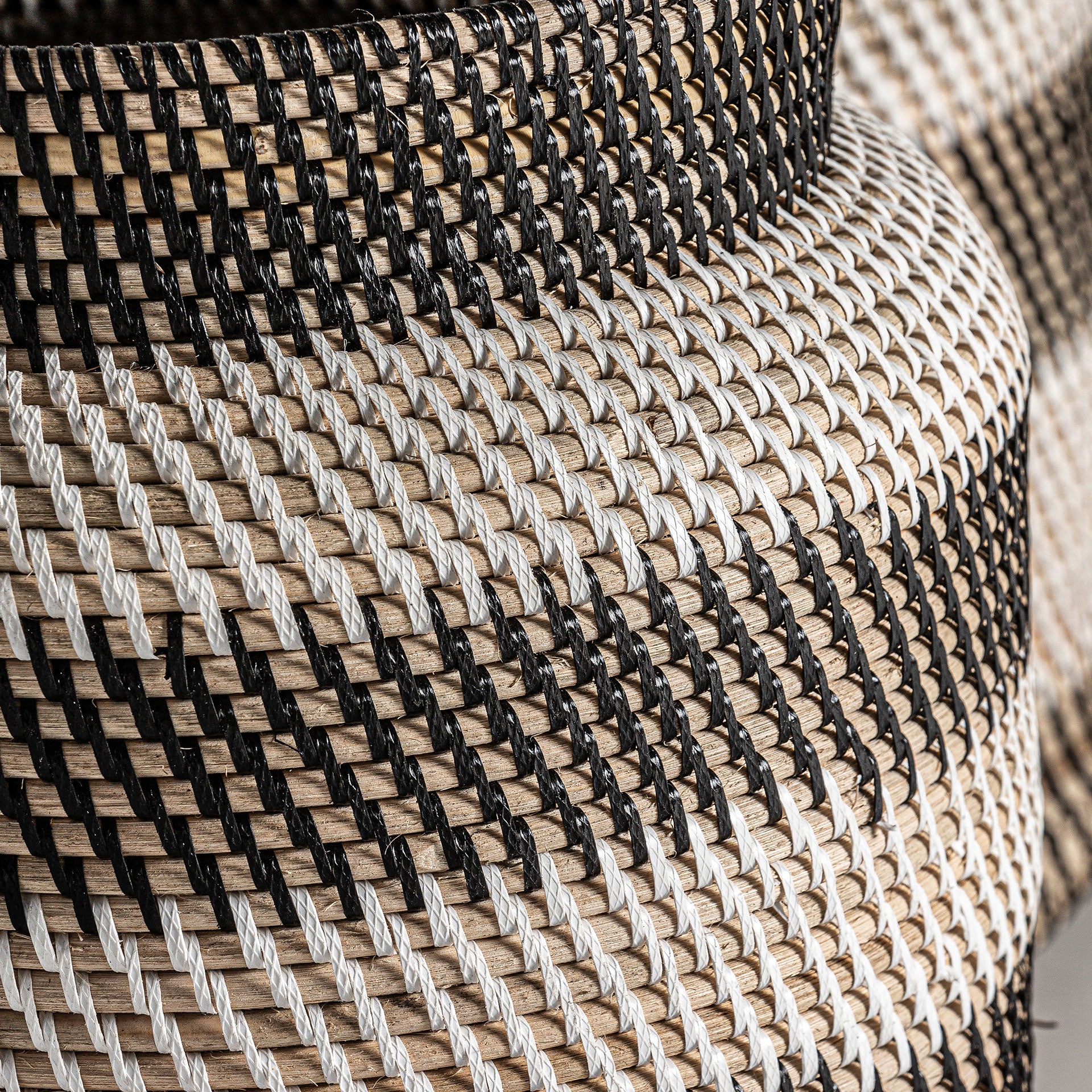 ZIRBA VASE (SET OF 3)