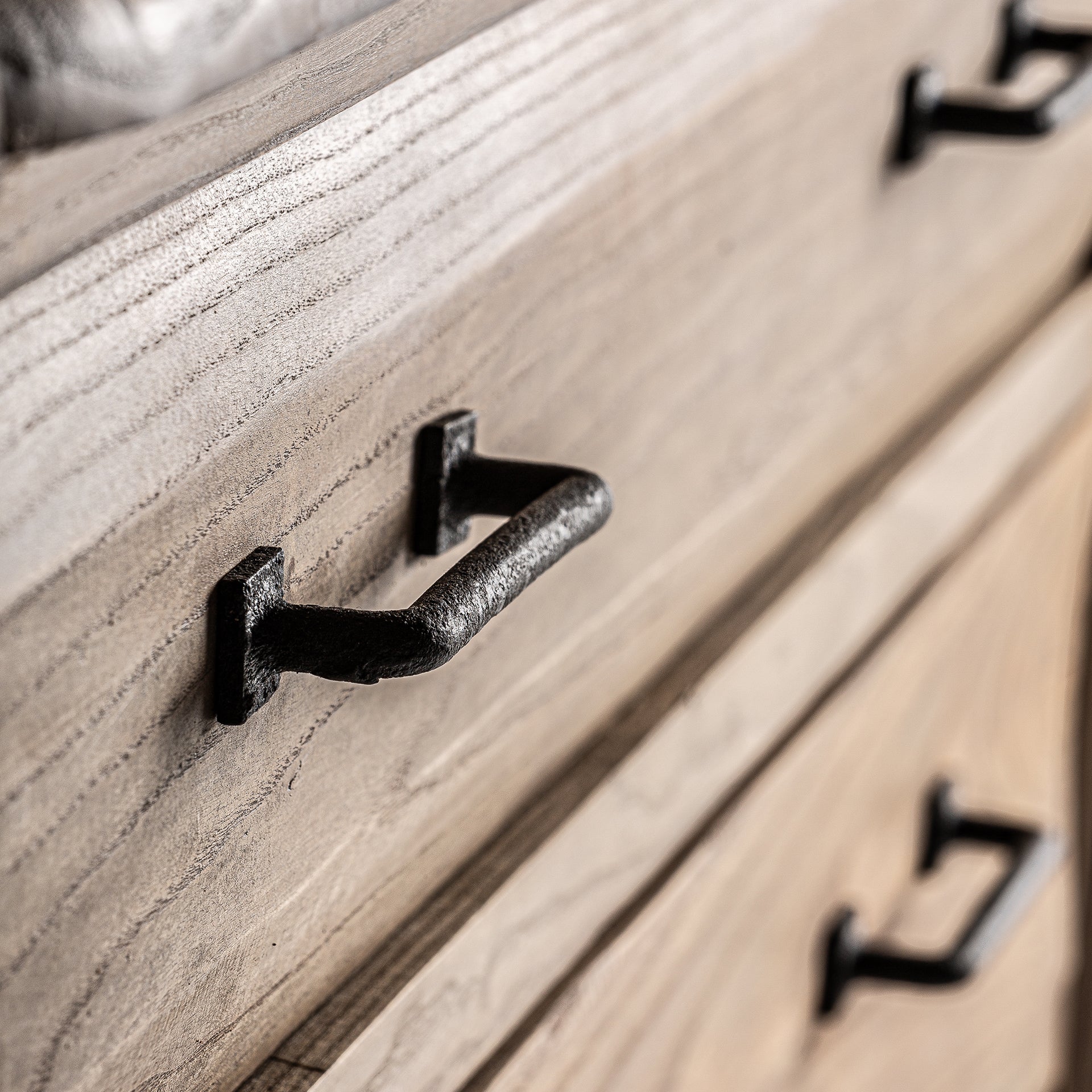 BRIXTON CHEST OF DRAWERS
