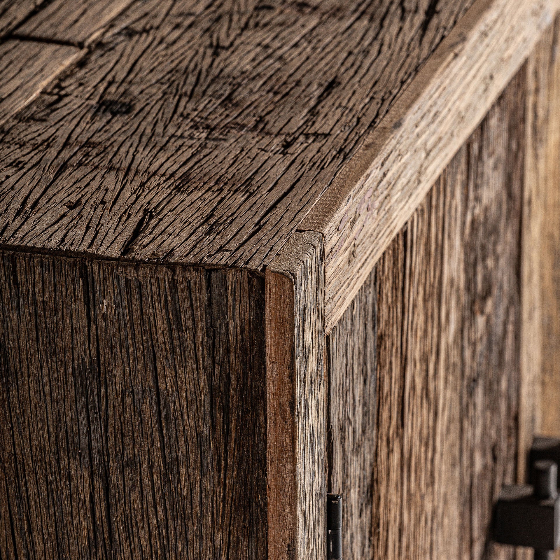 CARRIK SIDEBOARD