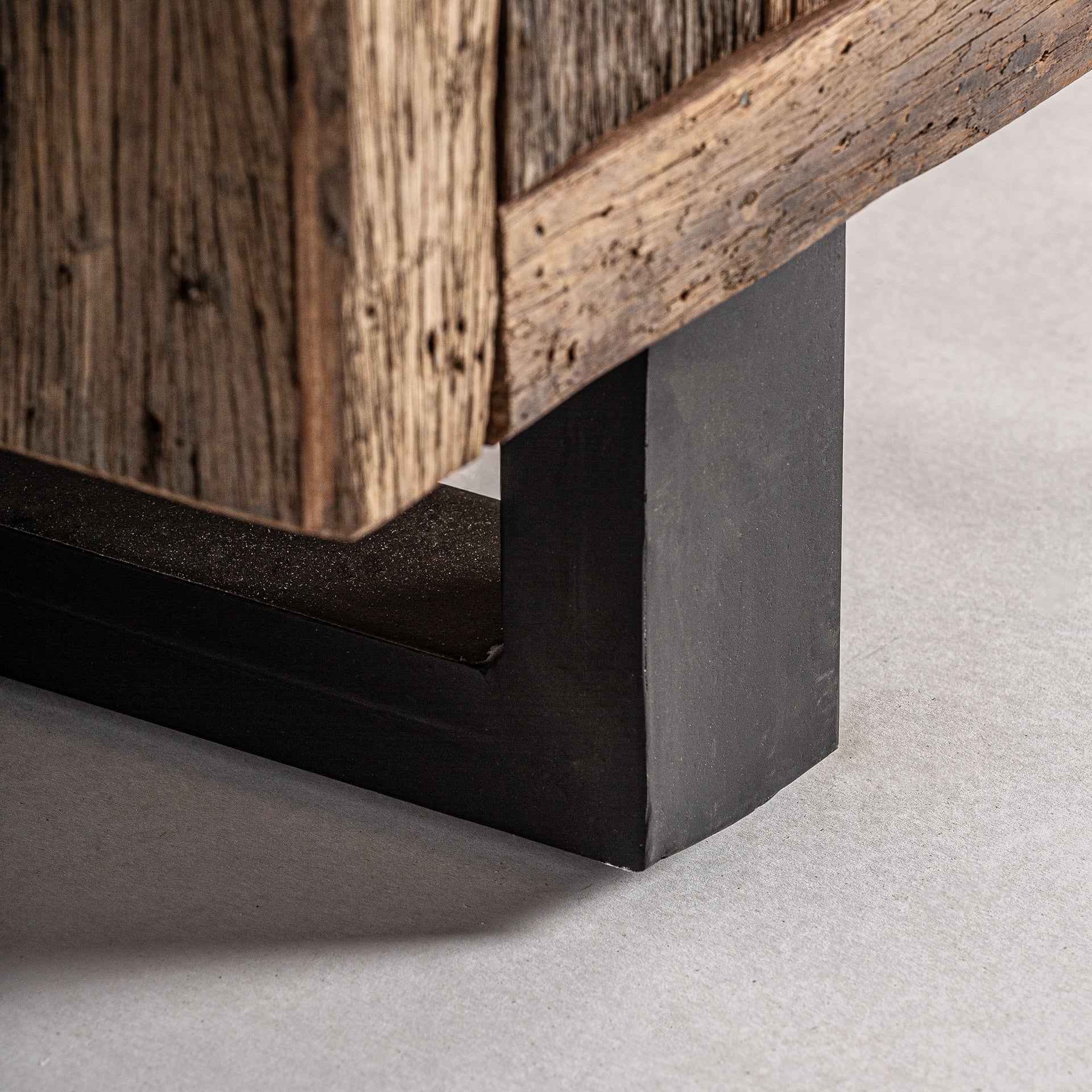 CARRIK SIDEBOARD