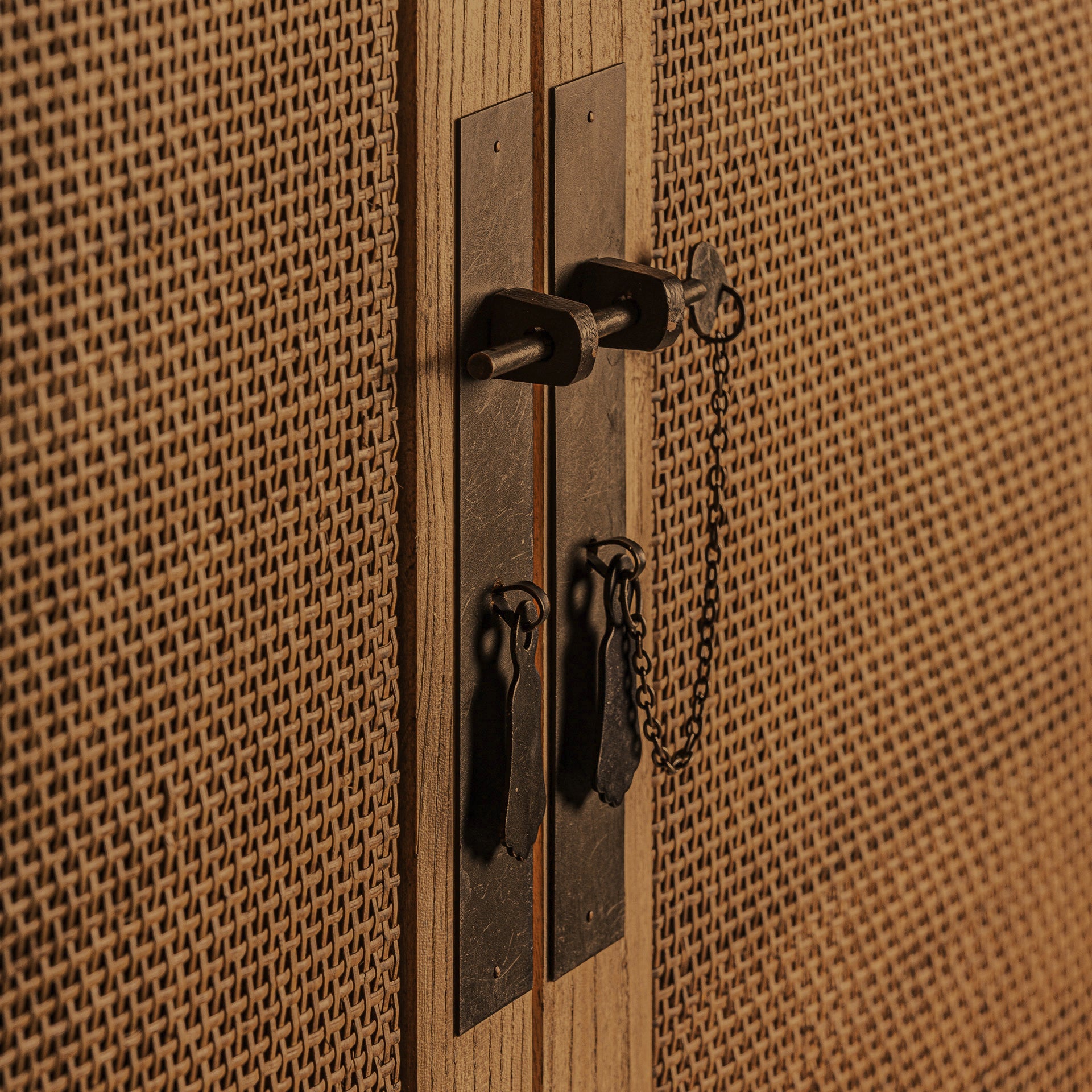 GIFHORN WARDROBE