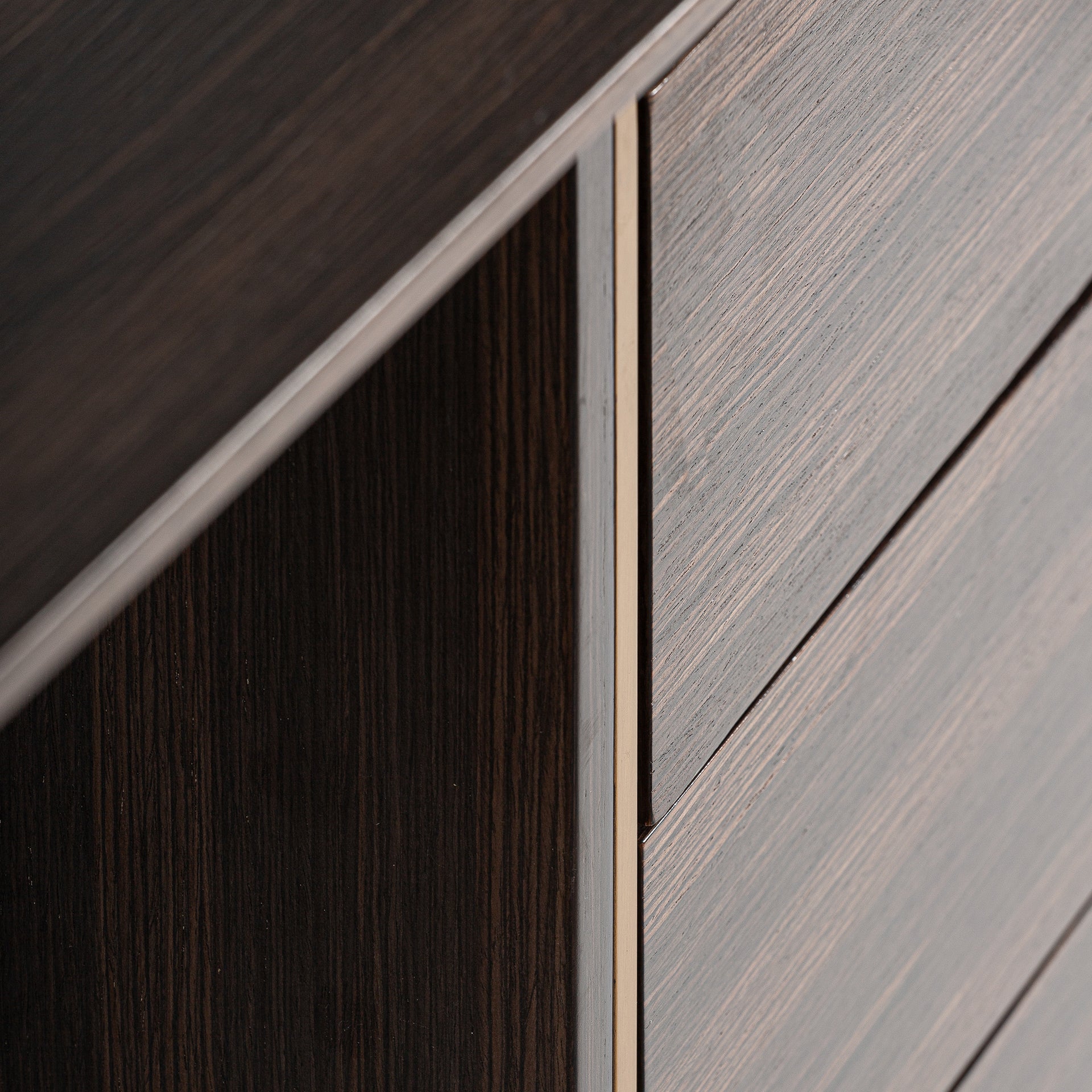 CHEB DESK