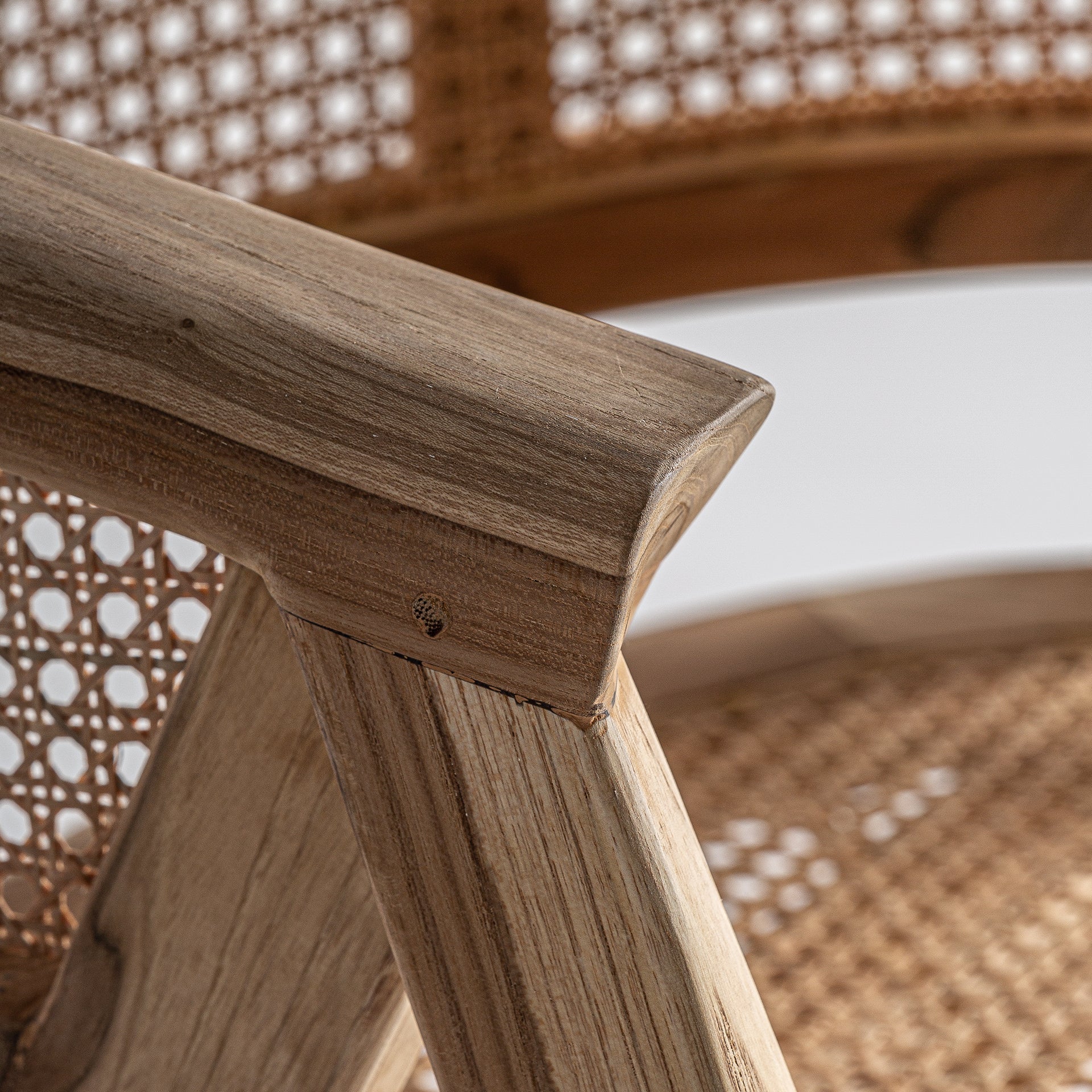 EANE CHAIR