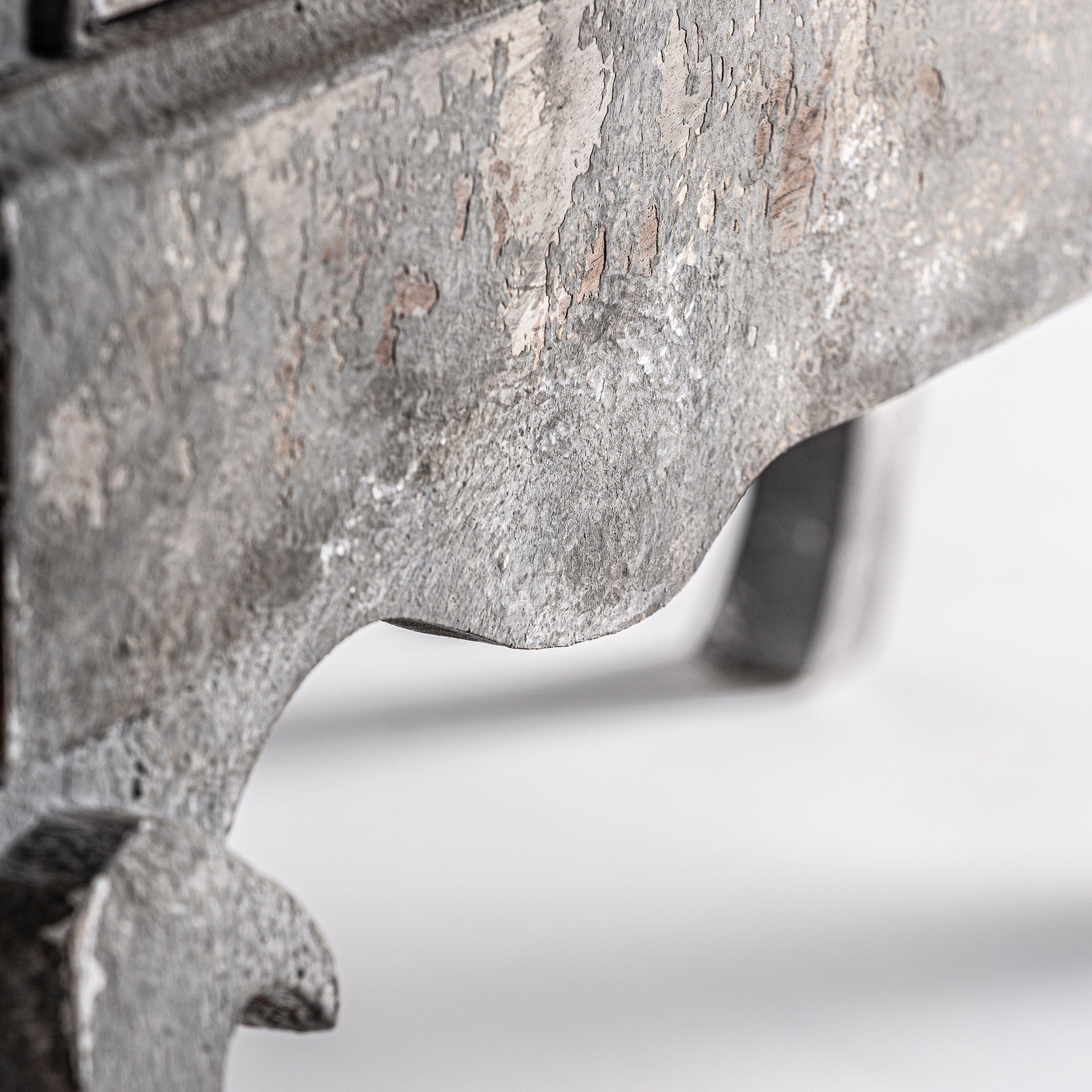 FORMELLE CHEST OF DRAWERS