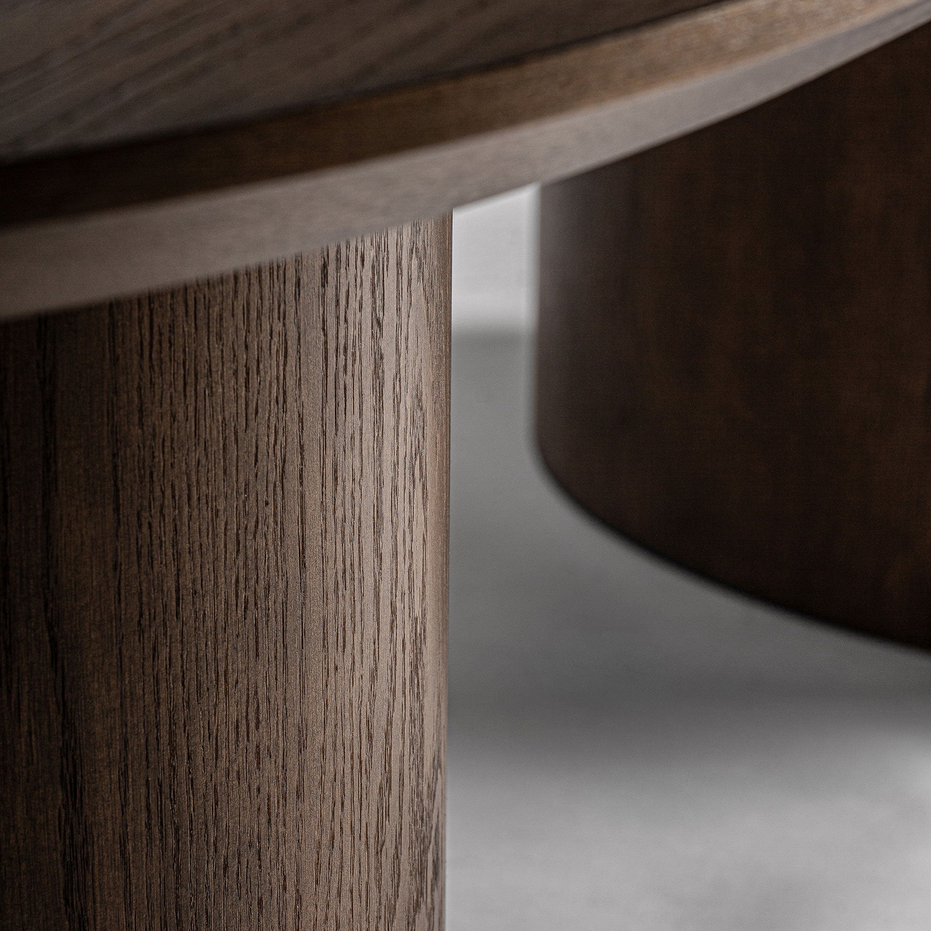 TREIGNAC DINING TABLE