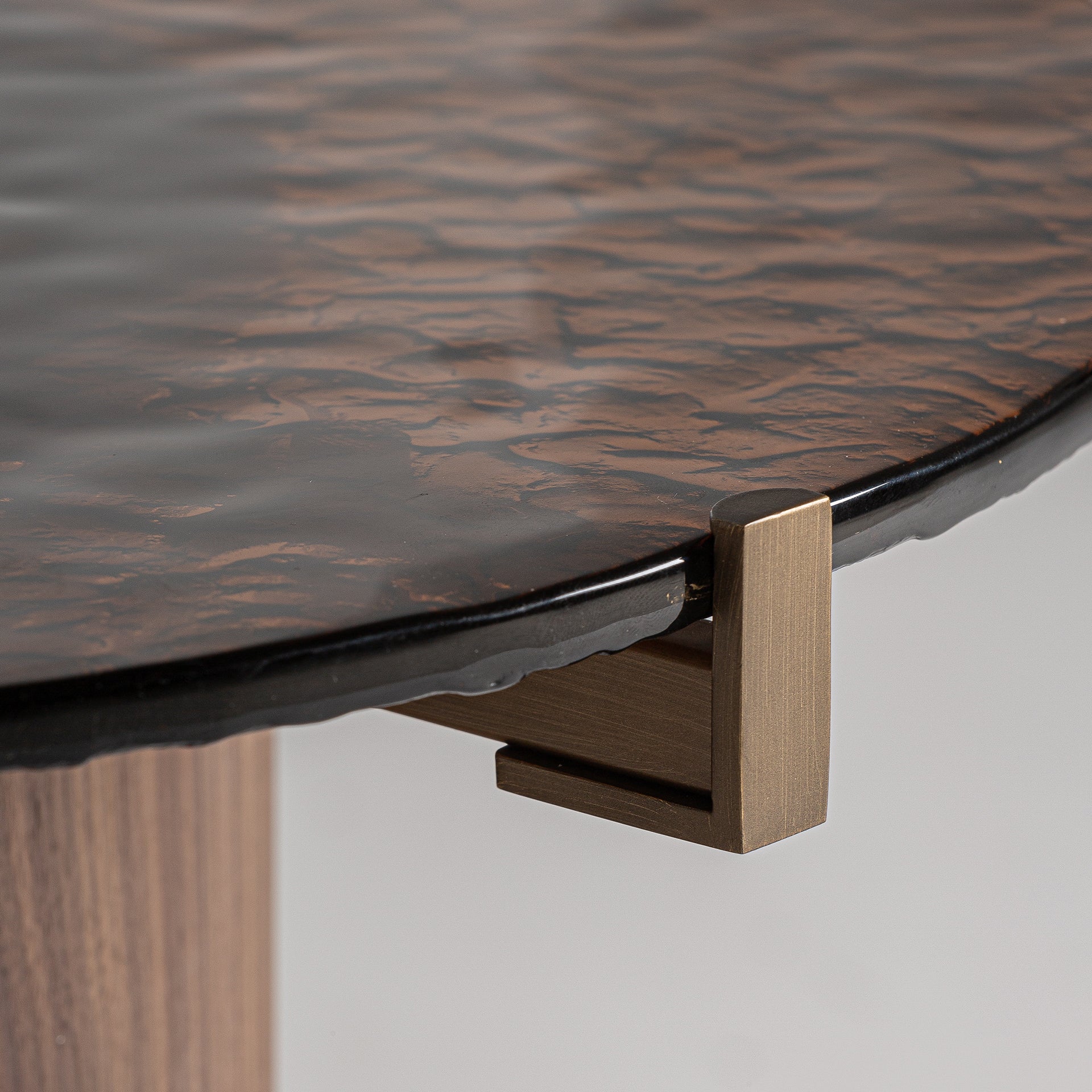 GISWIL SIDE TABLE