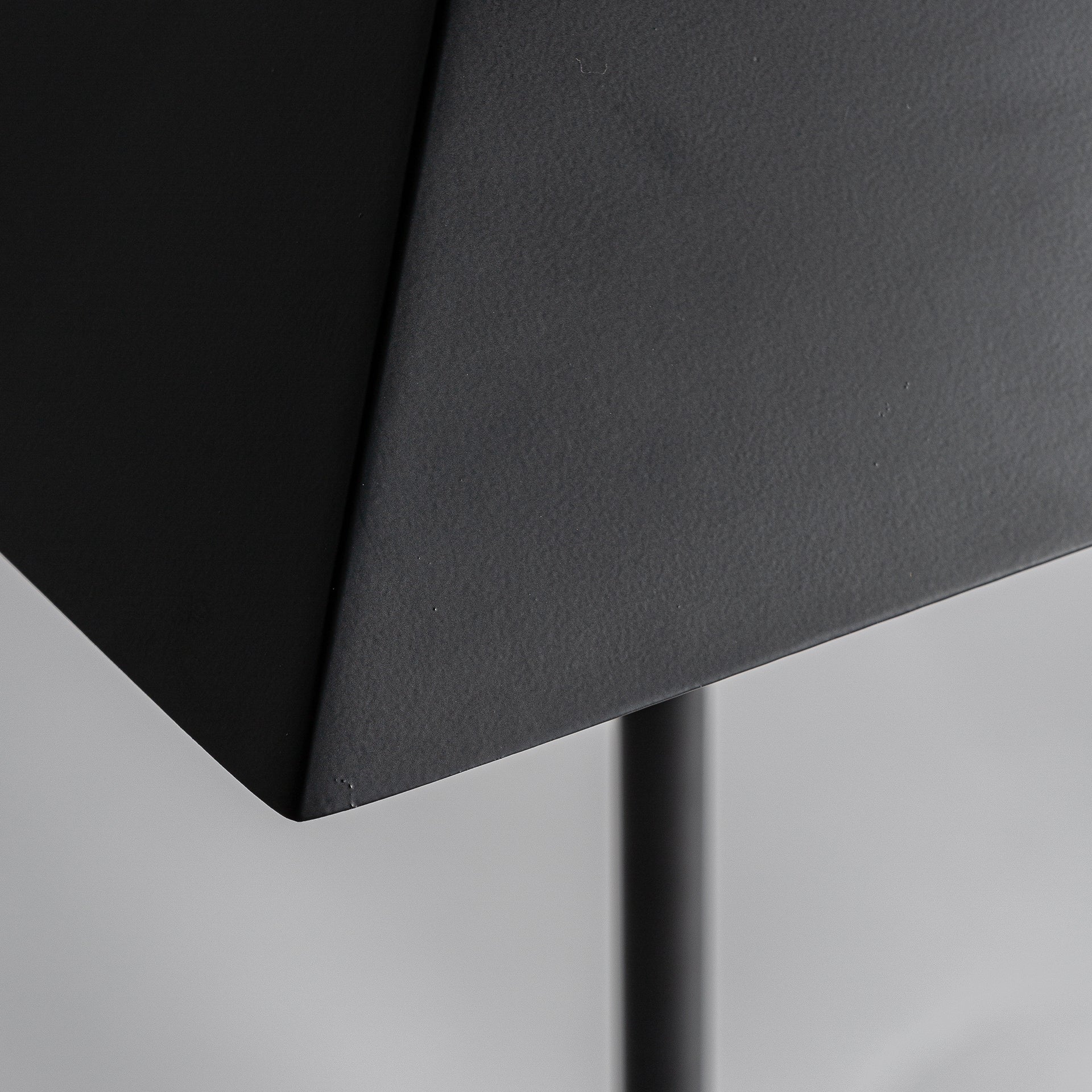 ATLAS FLOOR LAMP