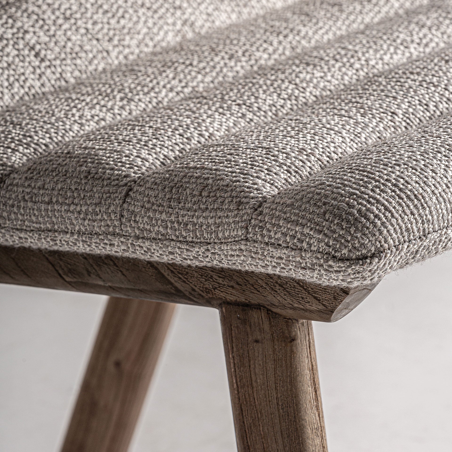 Jacquard Oak Chair - Contemporary Nordic Design