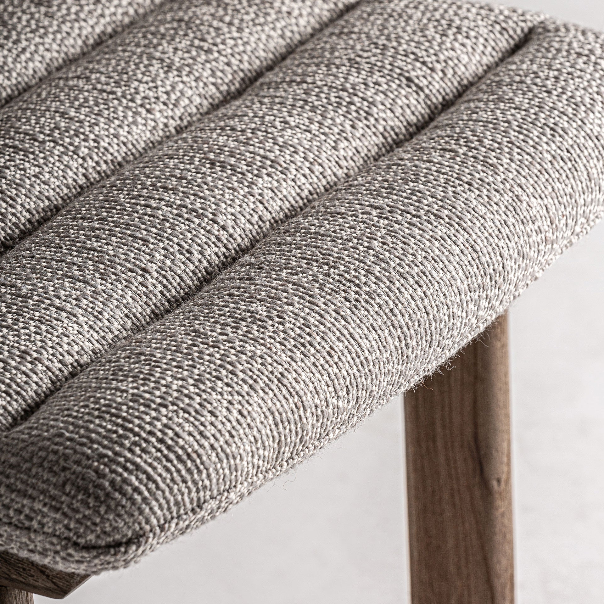 Jacquard Oak Chair - Contemporary Nordic Design