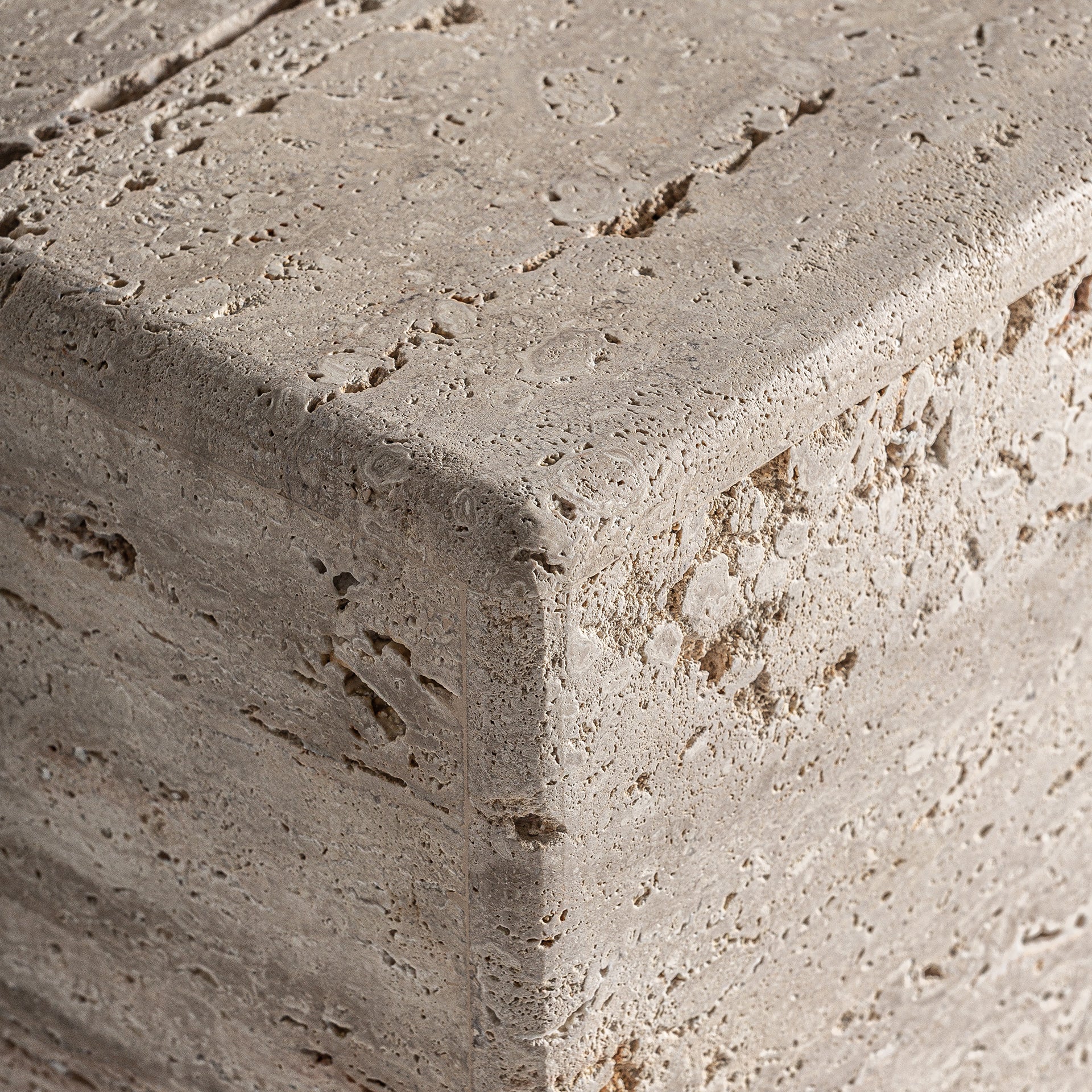 RAPOLANO COFFEE TABLE