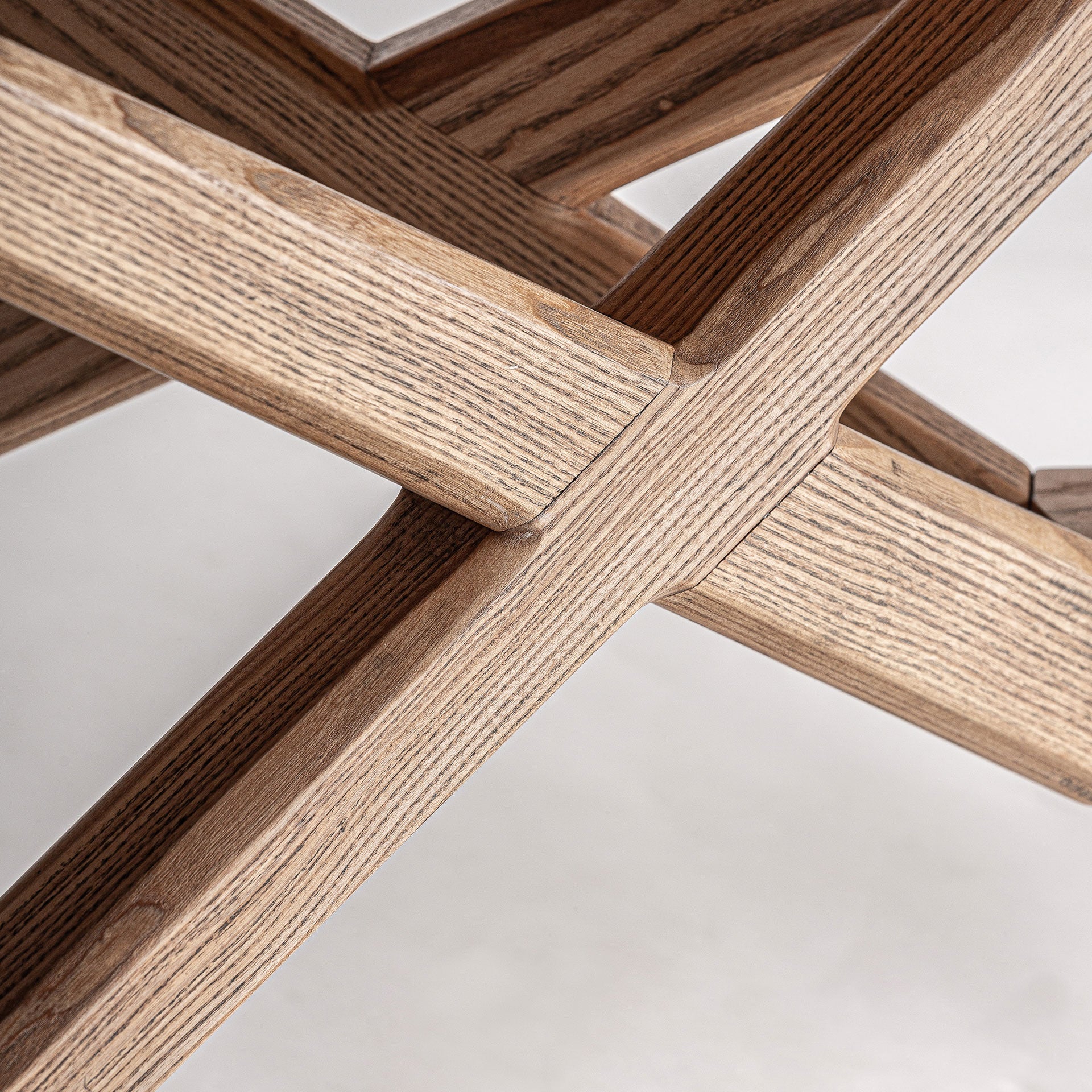 VREBOS EXTENDING TABLE