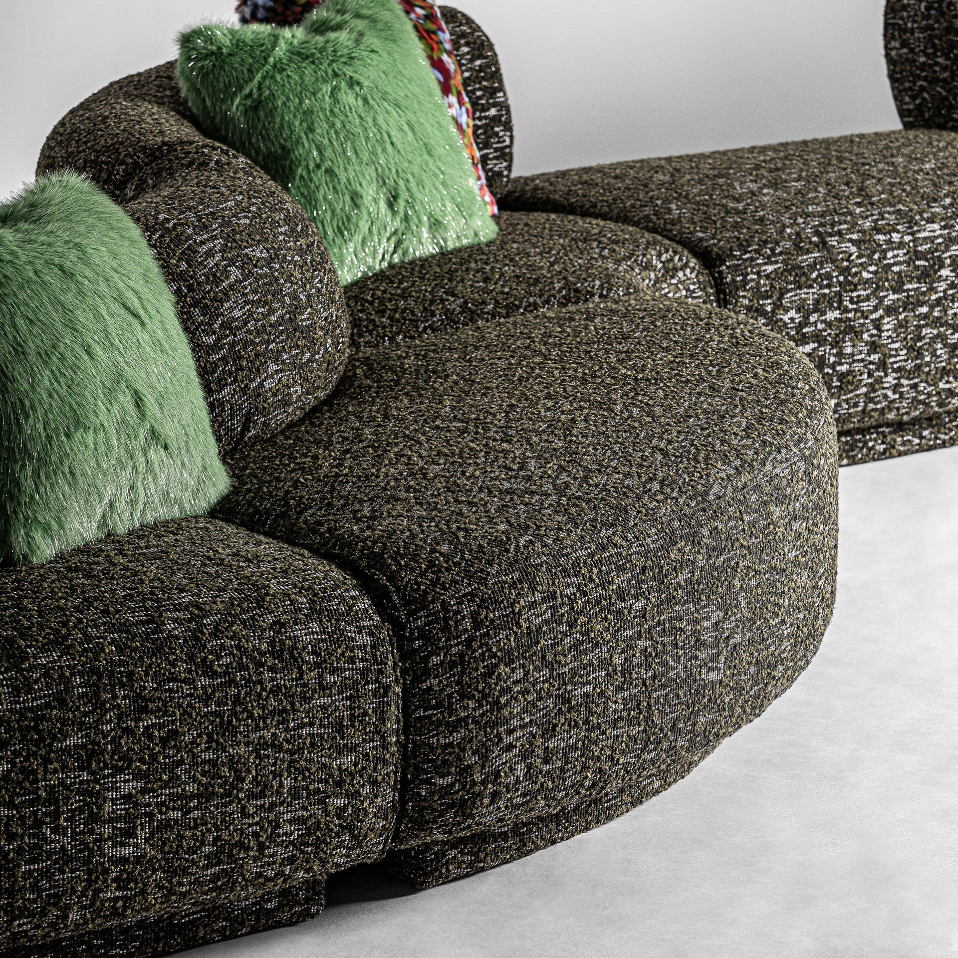 KOZLY CENTRAL SOFA MODULE