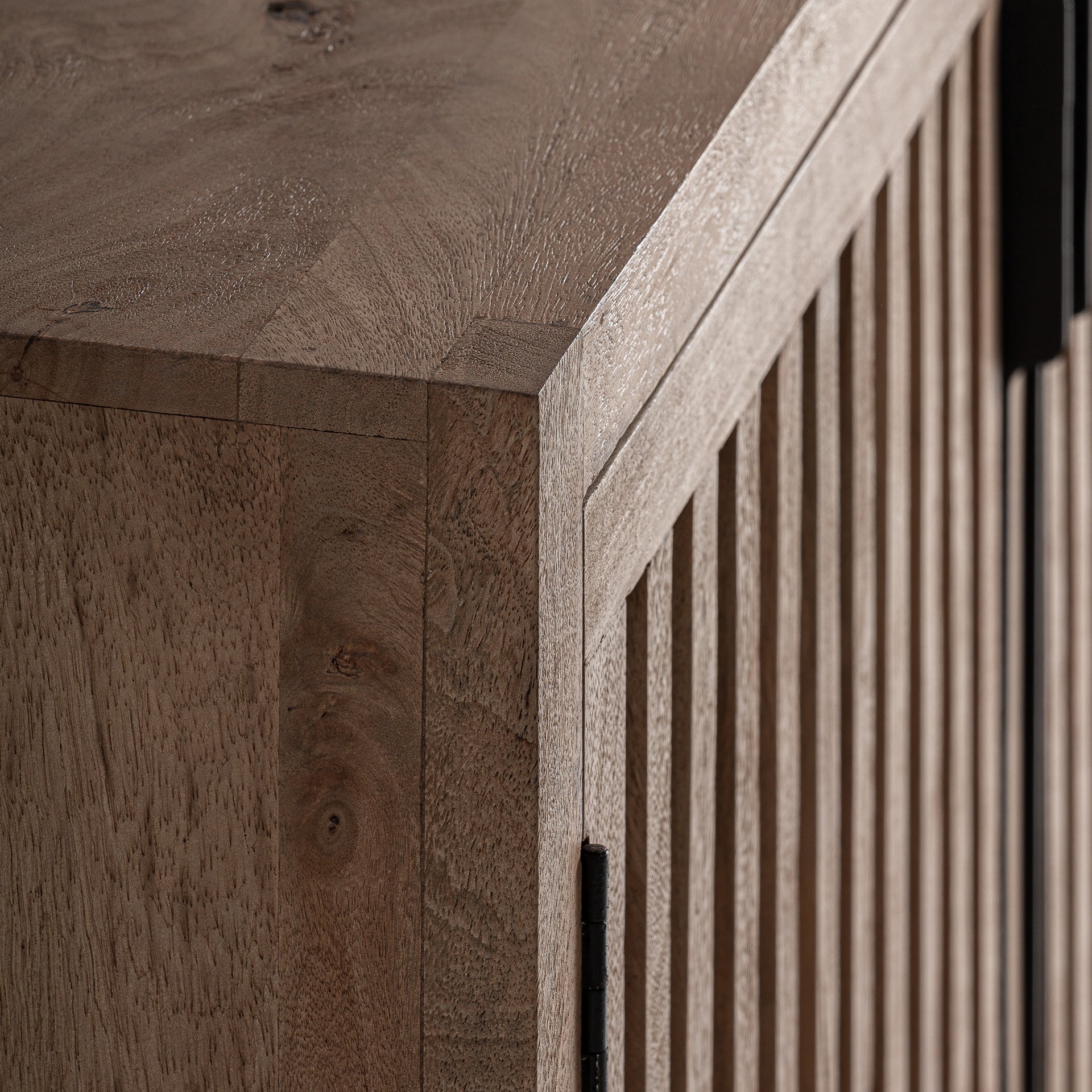 GABIA SIDEBOARD