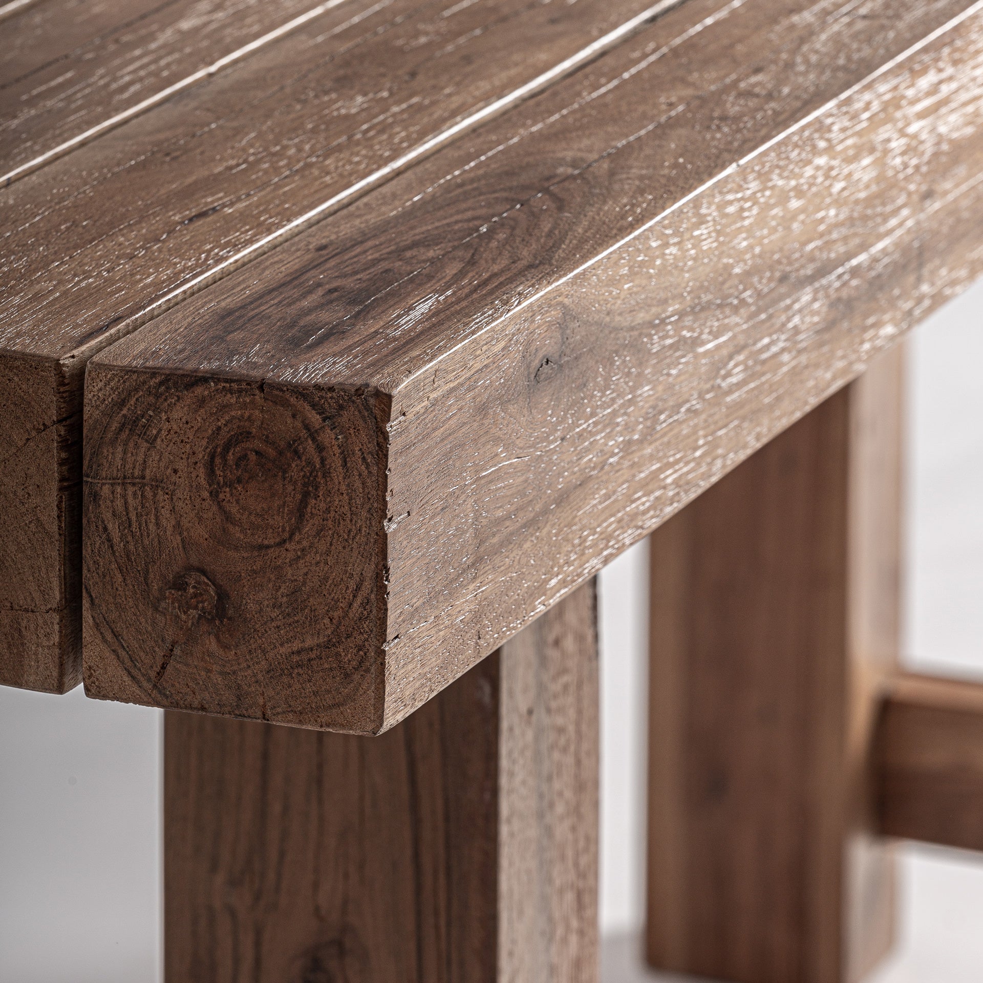 Arvika Dining Table