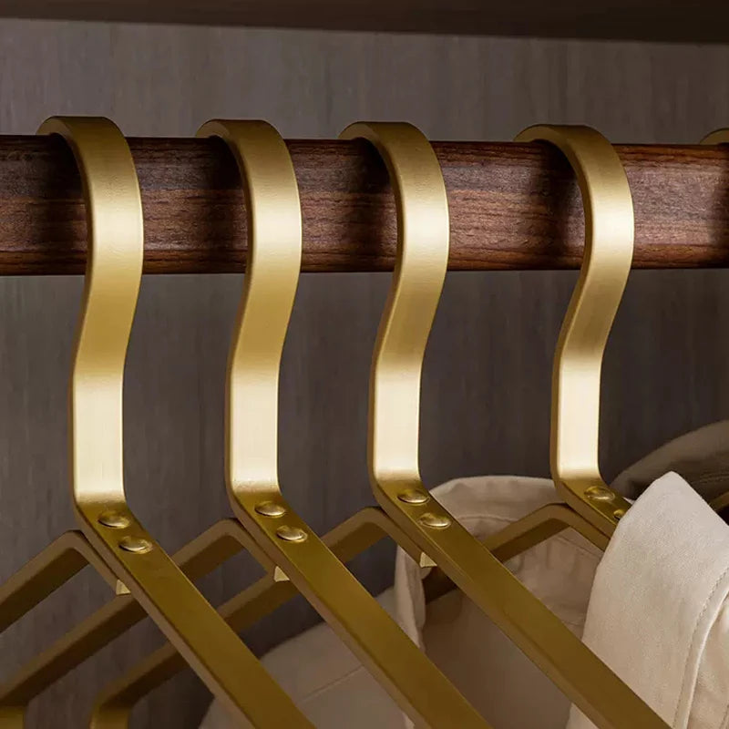 Widen Coat Hangers (1/4pcs)